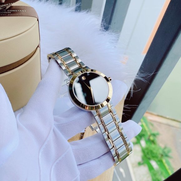 Wow!! Movado Two Tone Gold Men's 40mm Watch - Picture 1 of 5
